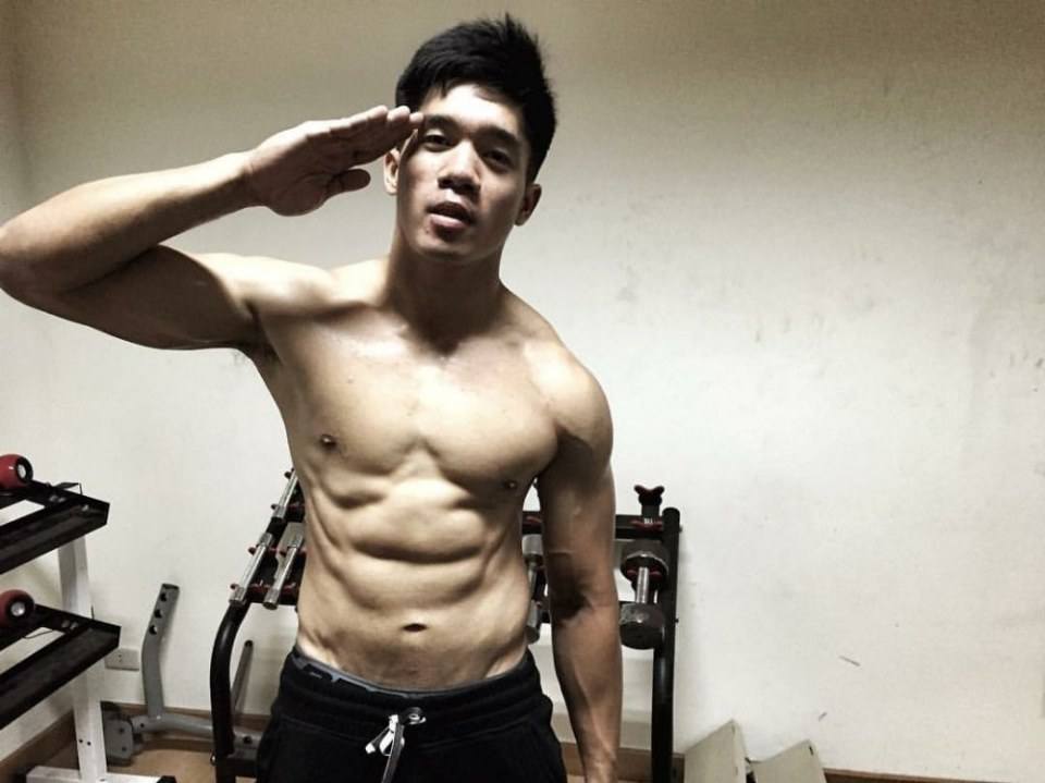 พี่ทหารคนนี้เริ่ดสุด  ใครเถียงโดนบารวีตบ 1,947
