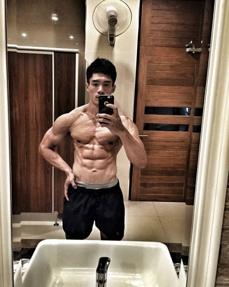 พี่ทหารคนนี้เริ่ดสุด  ใครเถียงโดนบารวีตบ 1,947