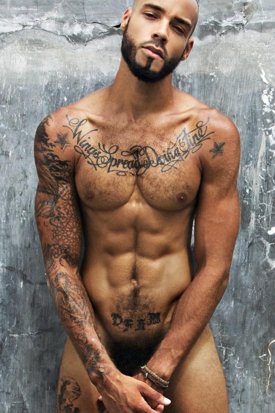 hot male 112 (18+)