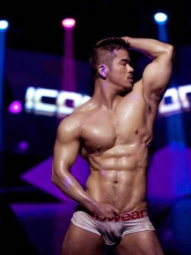 hot male 113 (18+)