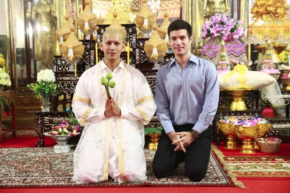 จะบาปมั๊ย....รักหลวงพี่เหม
