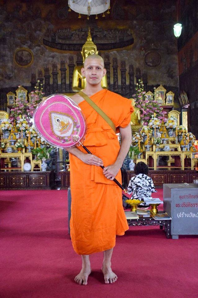 จะบาปมั๊ย....รักหลวงพี่เหม