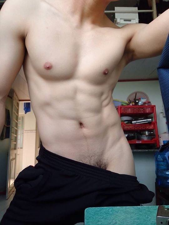 hot male 114 (18+)