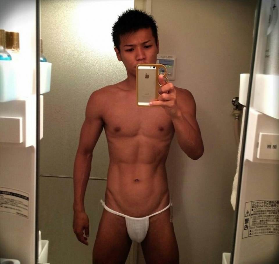 hot male 114 (18+)