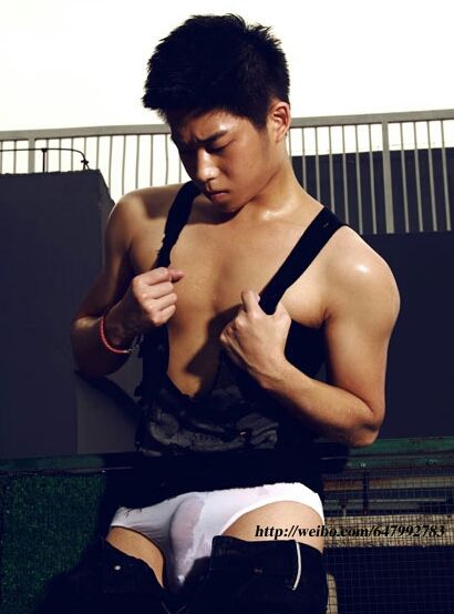 hot male 115 (18+)