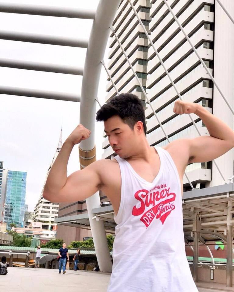 อยากได้สักคน2คน