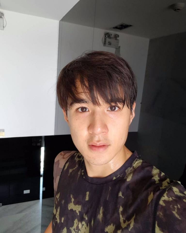 หล่อล่ำ ปล้ำเลยๆ