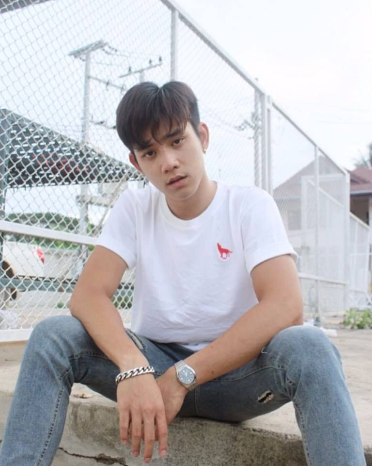 หล่อล่ำ ปล้ำเลยๆ