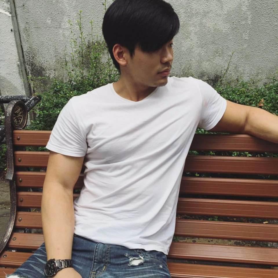 หล่อล่ำ ปล้ำเลยๆ