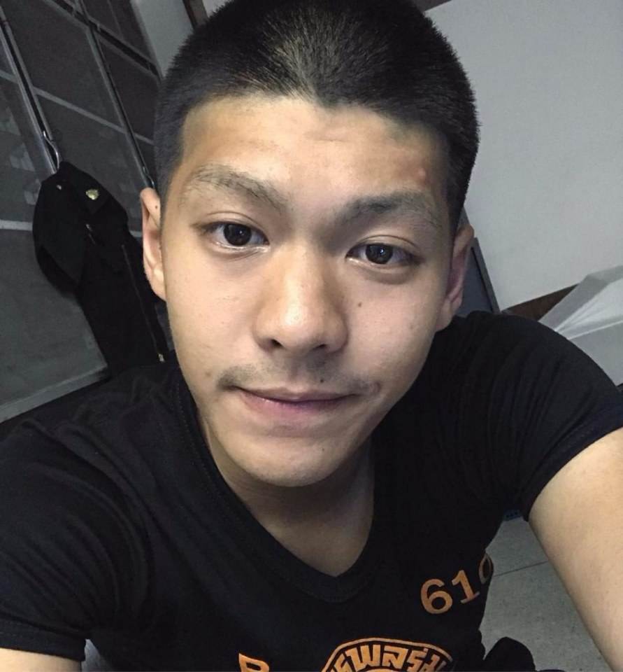หล่อล่ำ ปล้ำเลยๆ