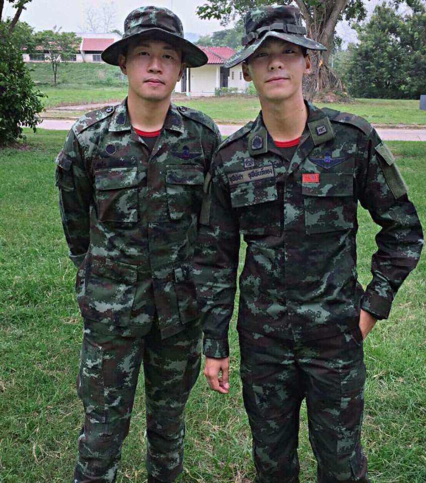 หล่อล่ำ ปล้ำเลยๆ