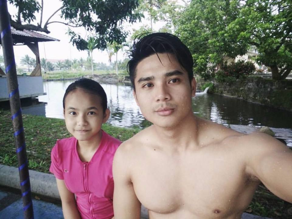 หล่อล่ำ ปล้ำเลยๆ