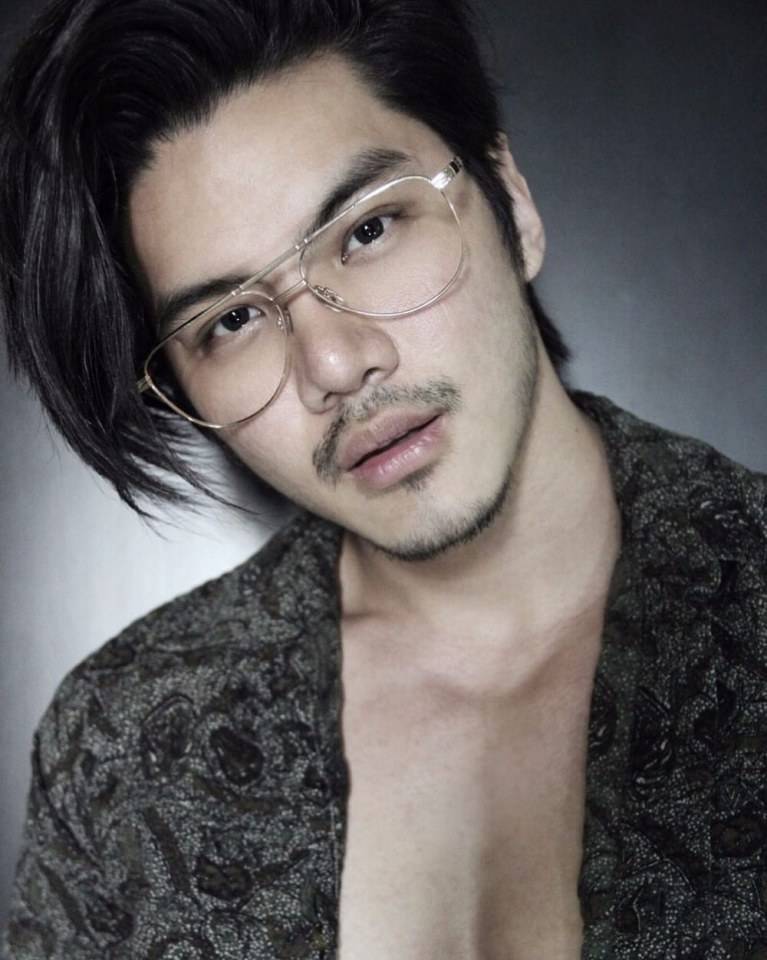 หล่อล่ำ ปล้ำเลยๆ