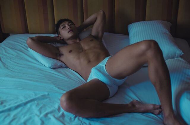 hot male 118 (18+)