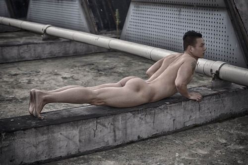 hot male 119 (18+)