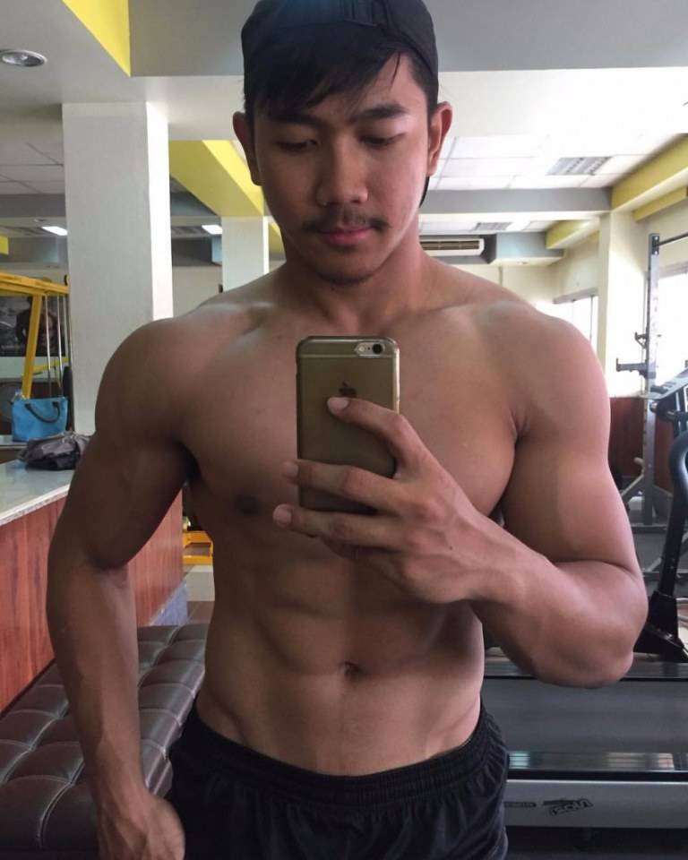 หมีล่ำน่ารัก