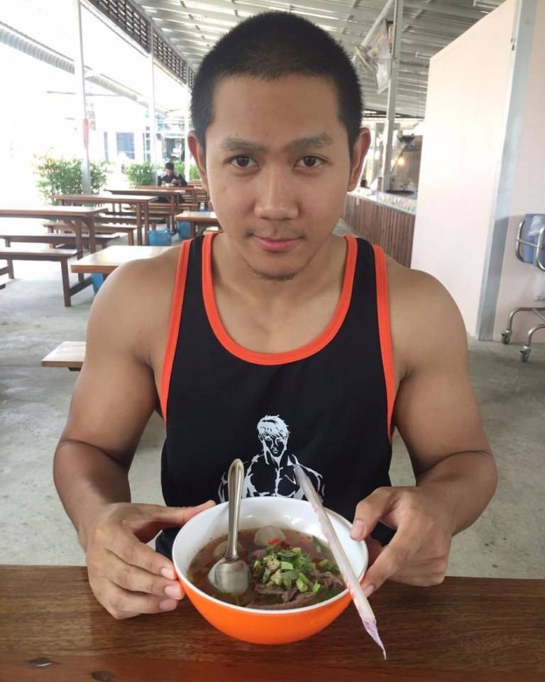 หมีล่ำน่ารัก