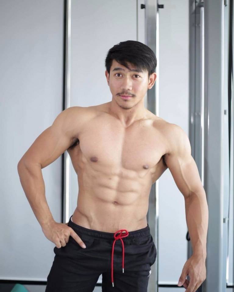หมีล่ำน่ารัก
