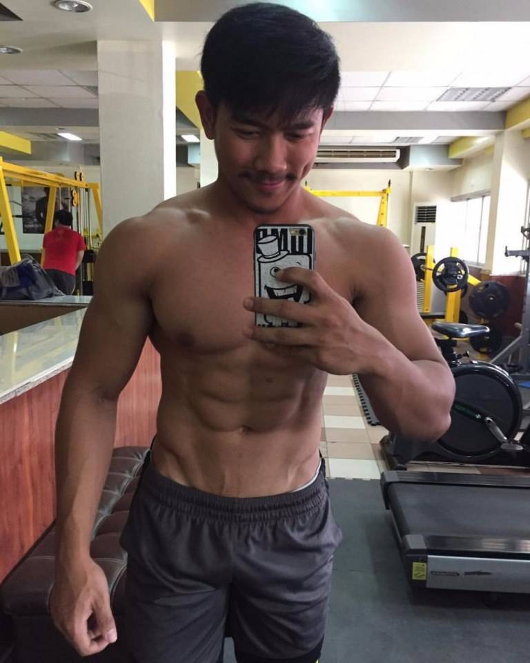 หมีล่ำน่ารัก