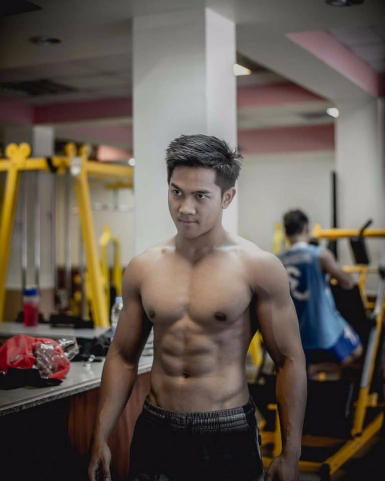 หมีล่ำน่ารัก
