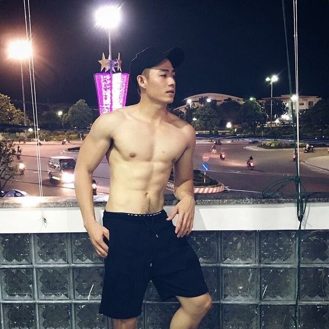 ตี๋เวียดหล่อแน่น Hieu Pham