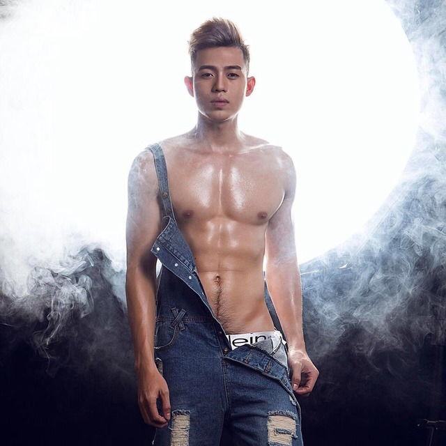 ตี๋เวียดหล่อแน่น Hieu Pham