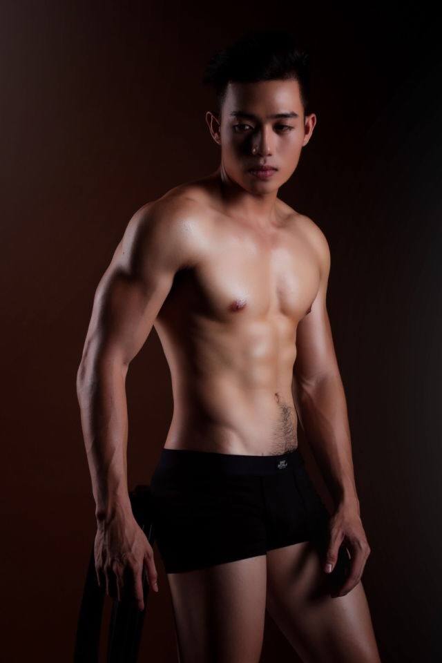 ตี๋เวียดหล่อแน่น Hieu Pham