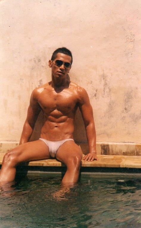 hot male 121 (18+)