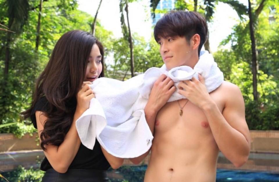 อาเล็ก ธีรเดช ใน กามเทพจำแลง