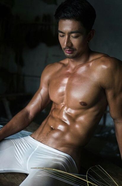 hot male 123 (18+)