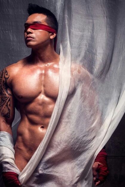 hot male 123 (18+)