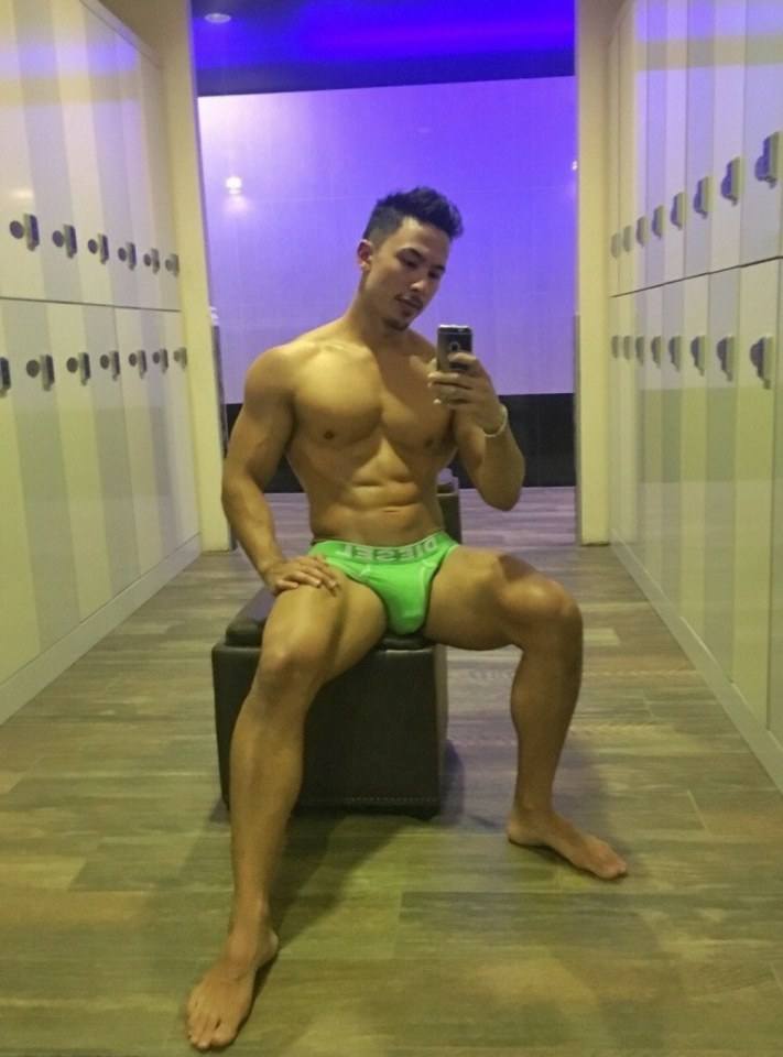 hot male 123 (18+)