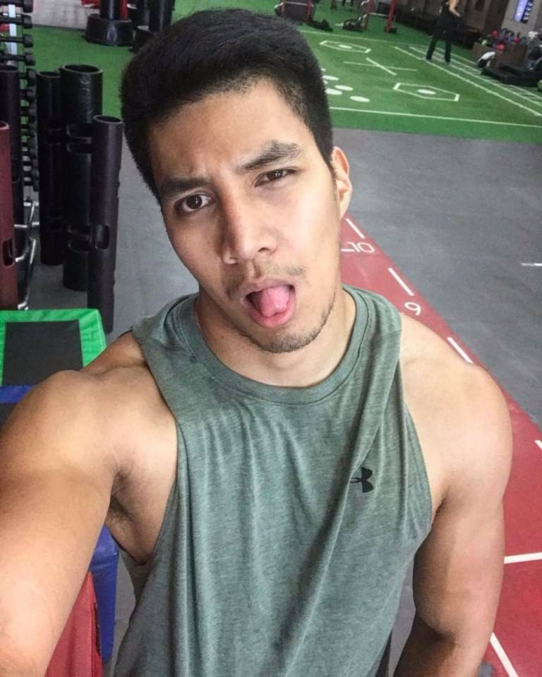 หล่อเข้มเลียๆ