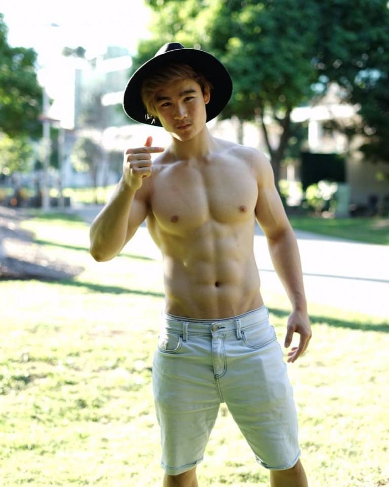 หล่อเข้มเลียๆ
