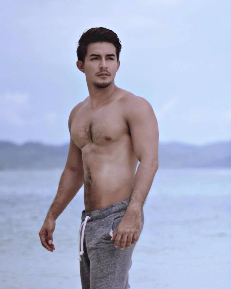 หล่อเข้มเลียๆ