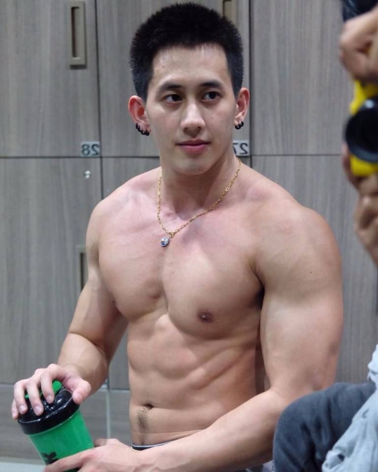 เลียเพลิน