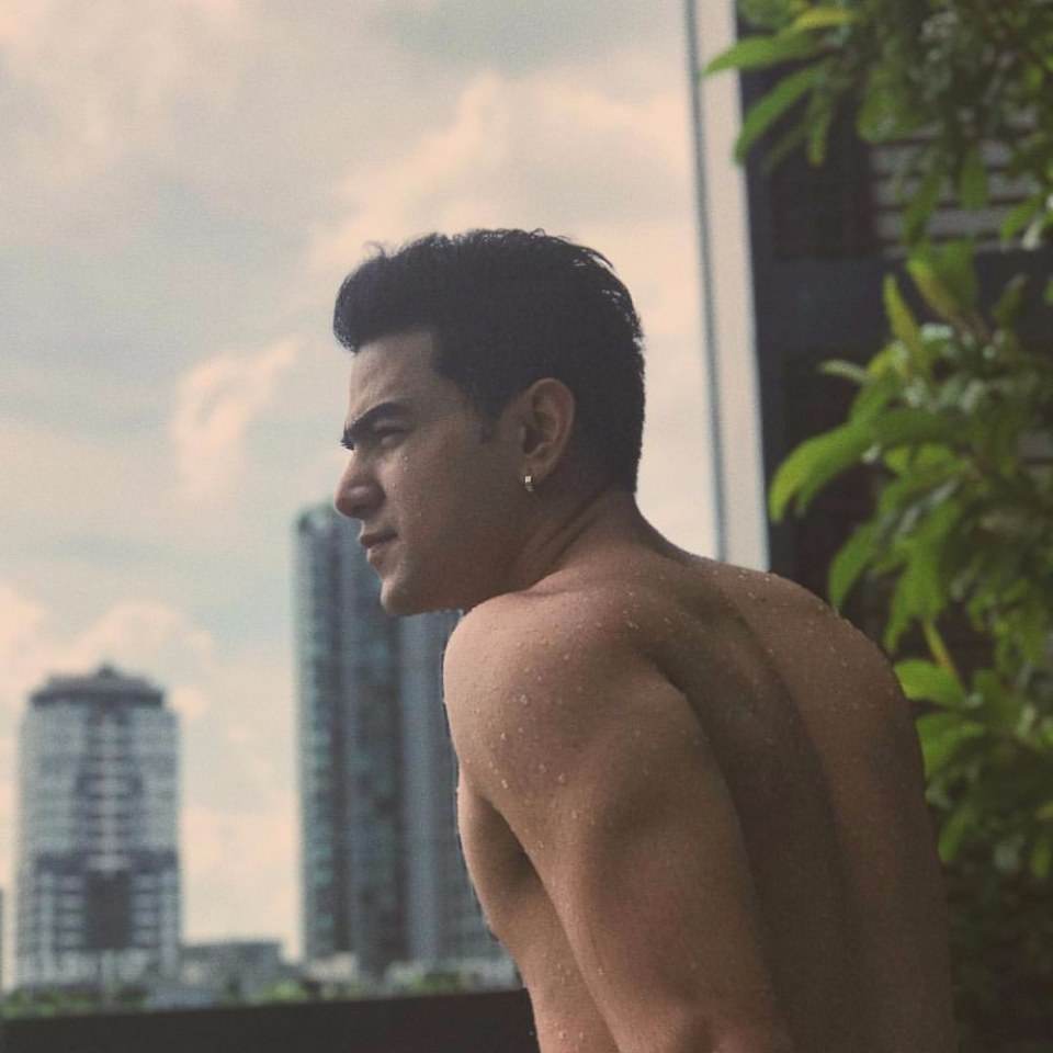 เลียเพลิน