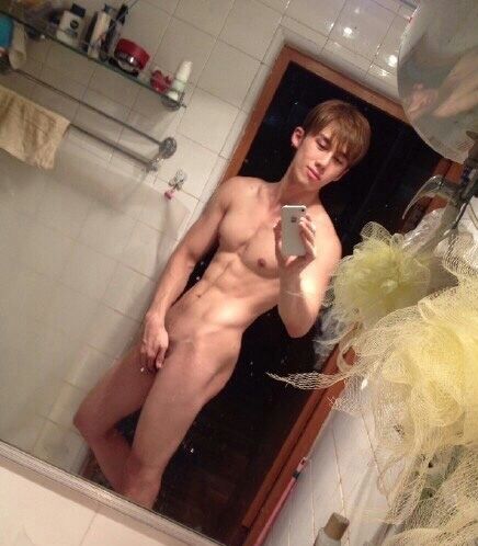 hot male 126 (18+)