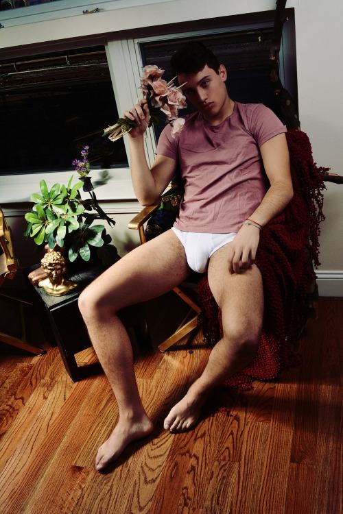 hot male 127 (18+)