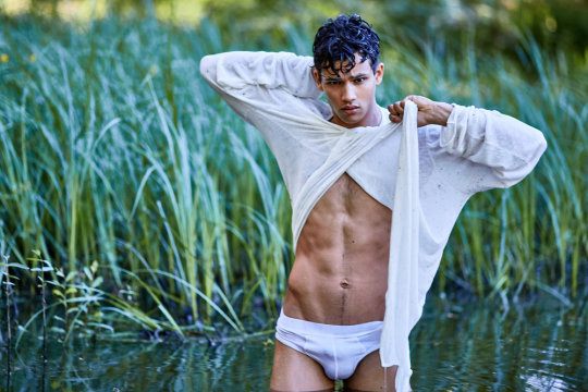 hot male 127 (18+)