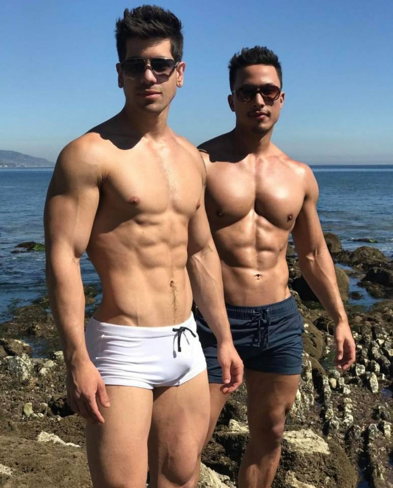 hot male 129 (18+)