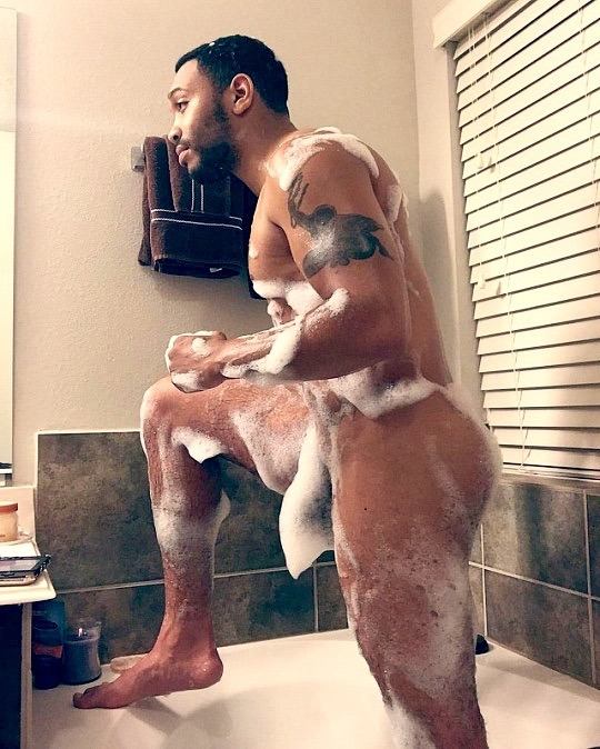 hot male 129 (18+)