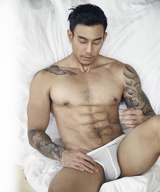 เดียร์ -อรรถพร หนุ่มล่ำเข้ม @reply.homme