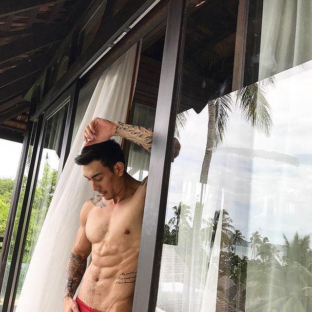 เดียร์ -อรรถพร หนุ่มล่ำเข้ม @reply.homme
