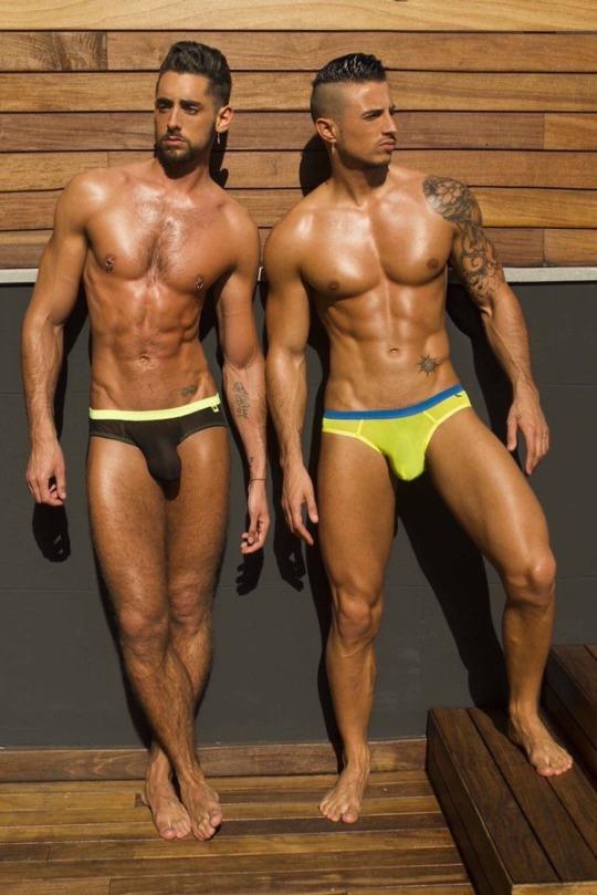 hot male 130 (18+)