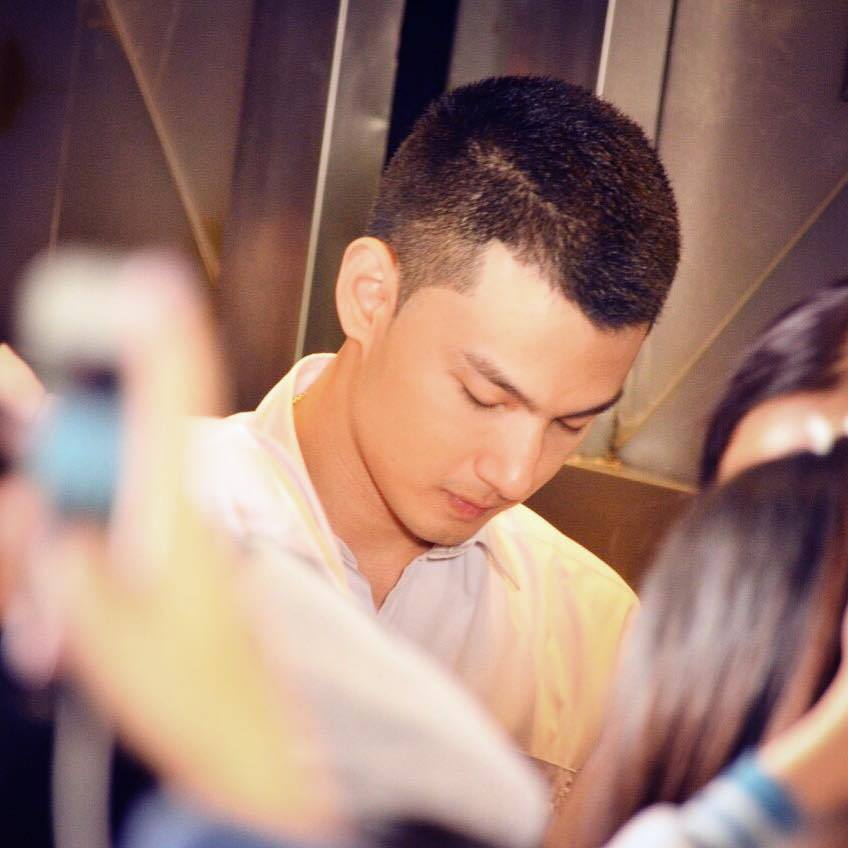 เคลวิน รับบทโดย เจมส์ (ภูวดล เวชวงศา)