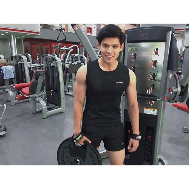 ไลออน รับบทโดย เเก๊ป (จักริน ภูริพัฒน์)