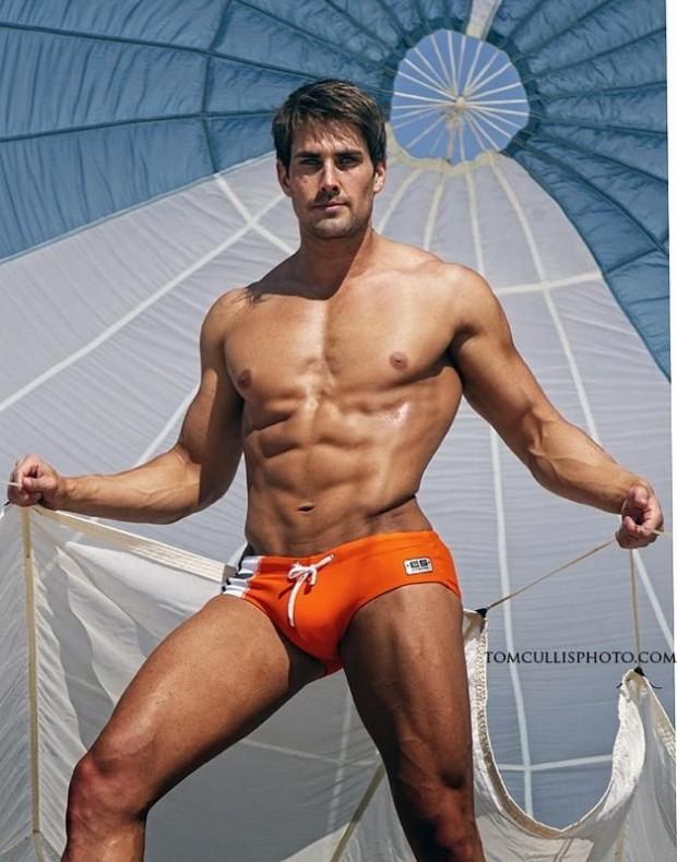 Hot guy in underwear 264