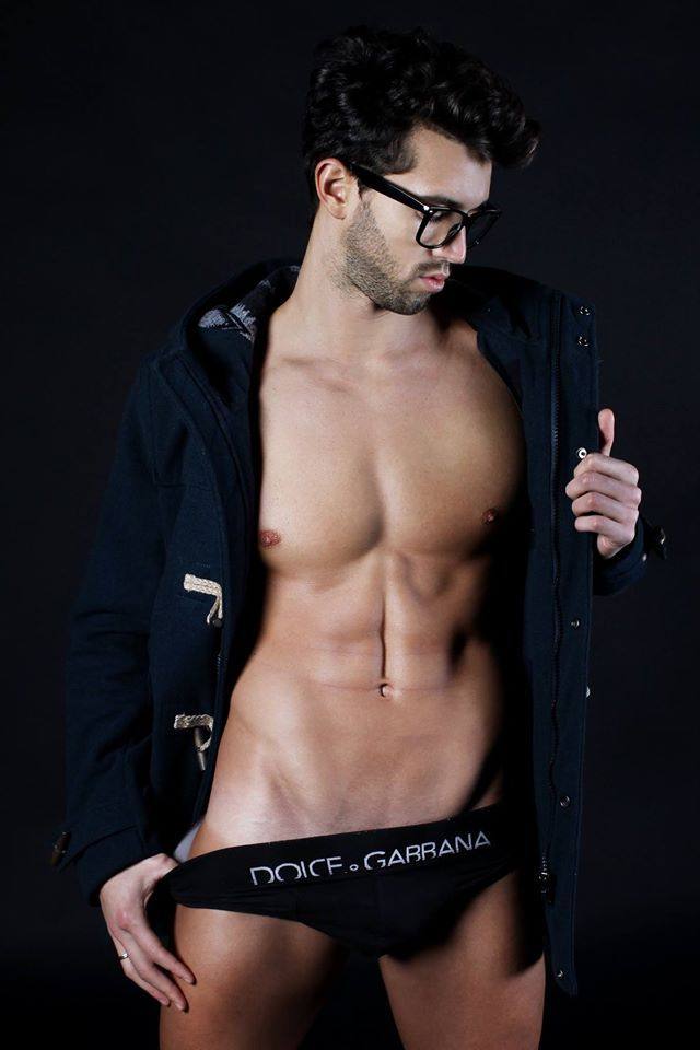 hot male 134 (18+)