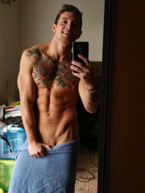 hot male 134 (18+)